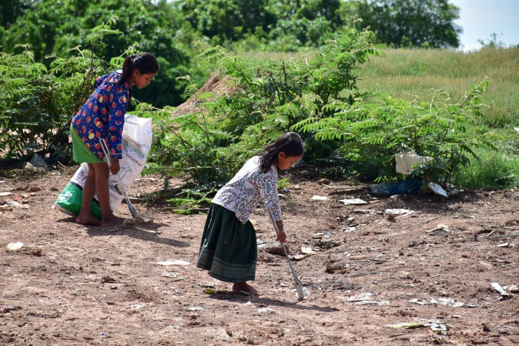 The clean families of Kampong Phluk